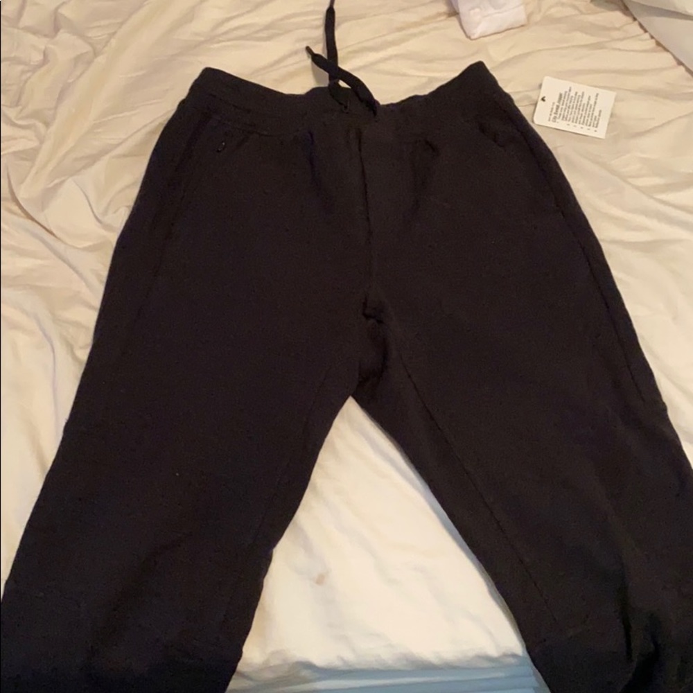 LULU LEMON MENS JOGGERS